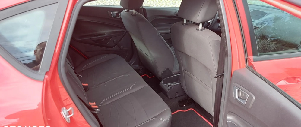 Ford Fiesta cena 22900 przebieg: 126000, rok produkcji 2013 z Karczew małe 254